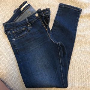 Levi’s 711 Skinny Cropped Jeans